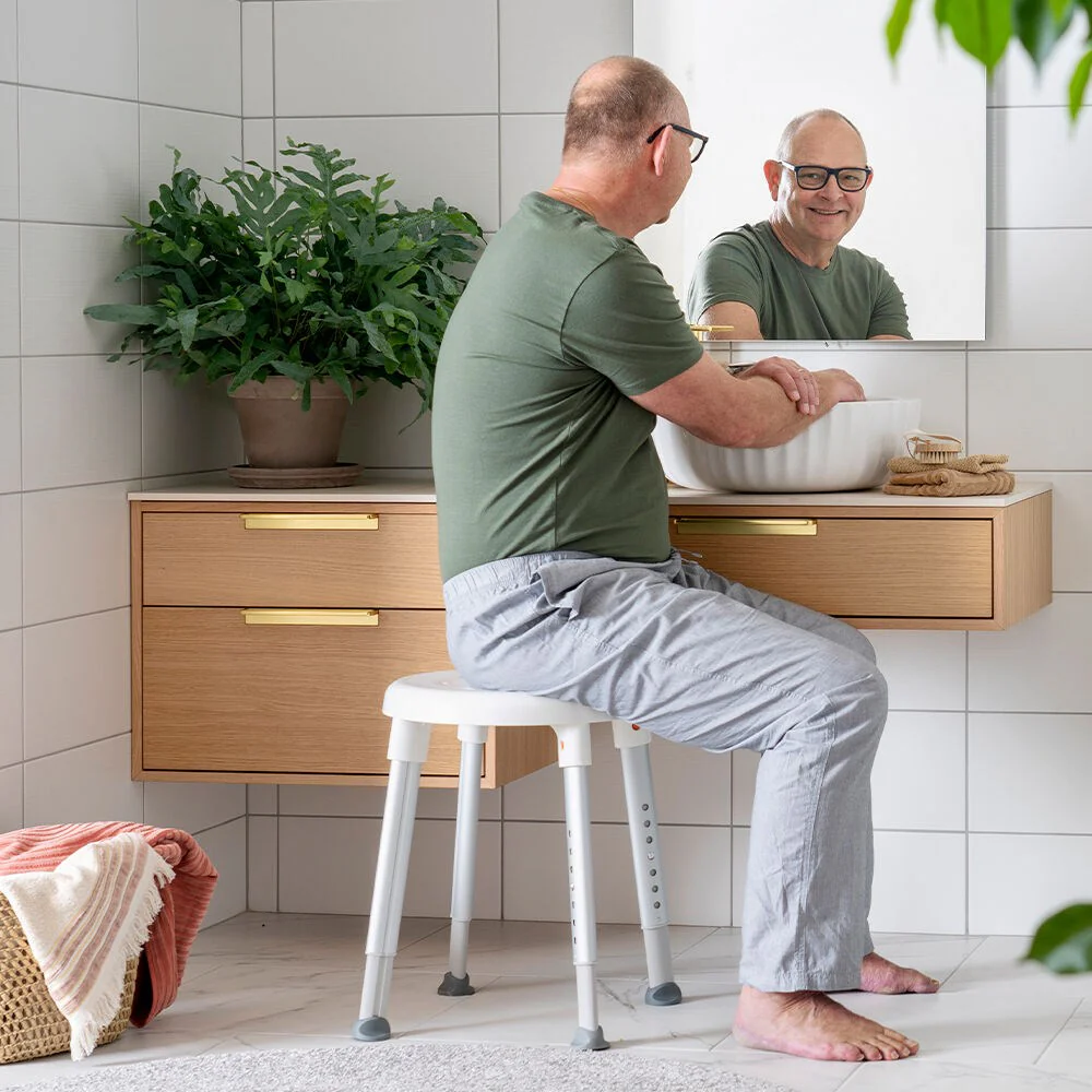Etac Easy Shower Stool - Image 4