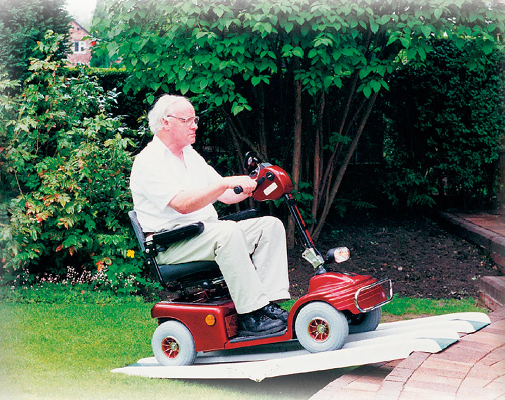 Fibreglass Folding Channel Ramp - Image 3