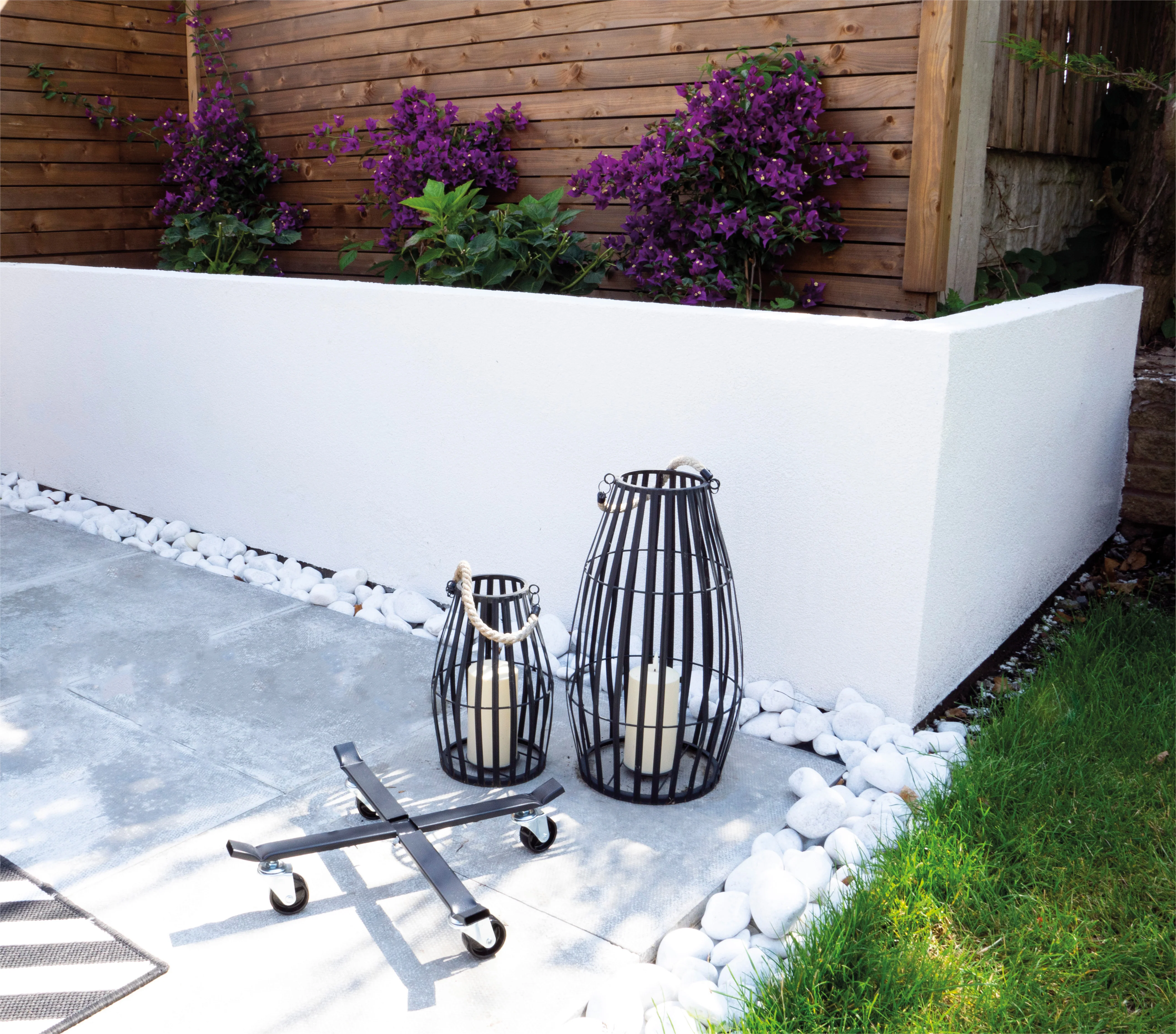 Flower Pot Mover – Adjustable Width - Large Pots - Image 3