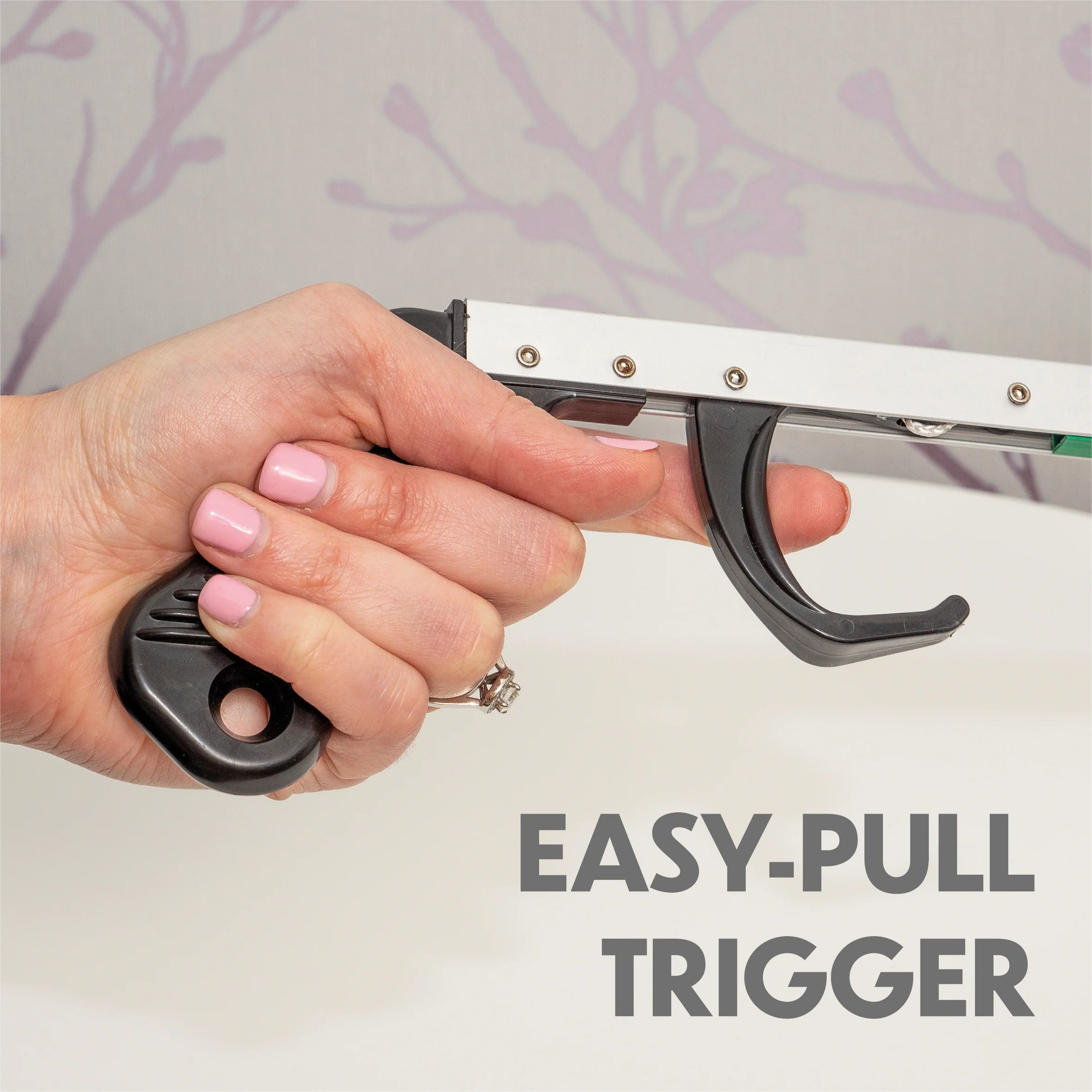 Folding Handy Reacher with Magnetic Tip - Image 5