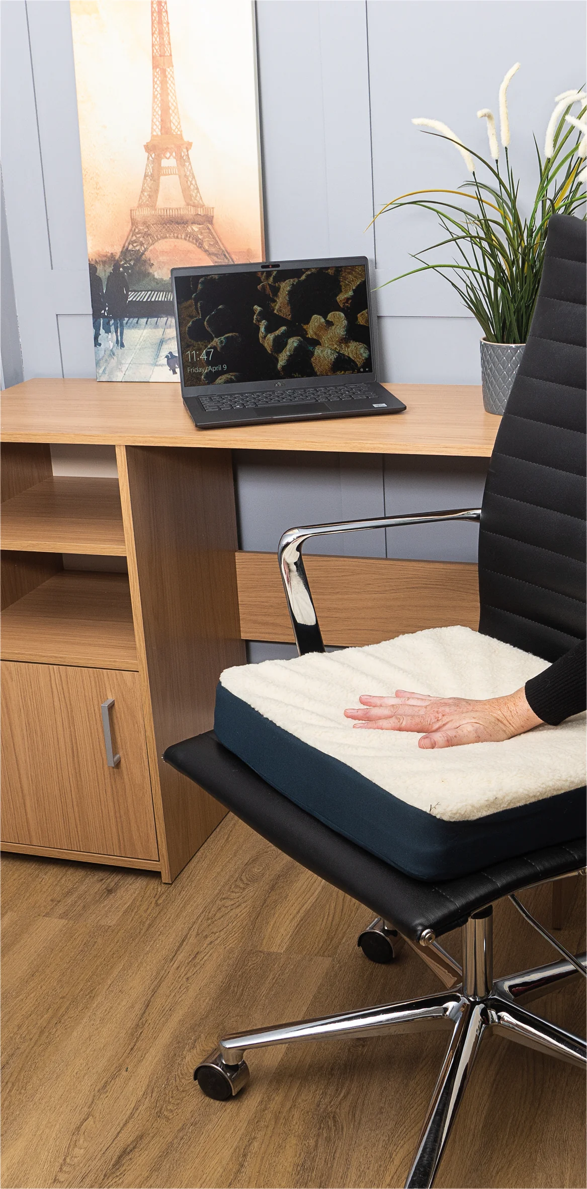 Gel Comfort Cushion with Fleece Top - Image 2
