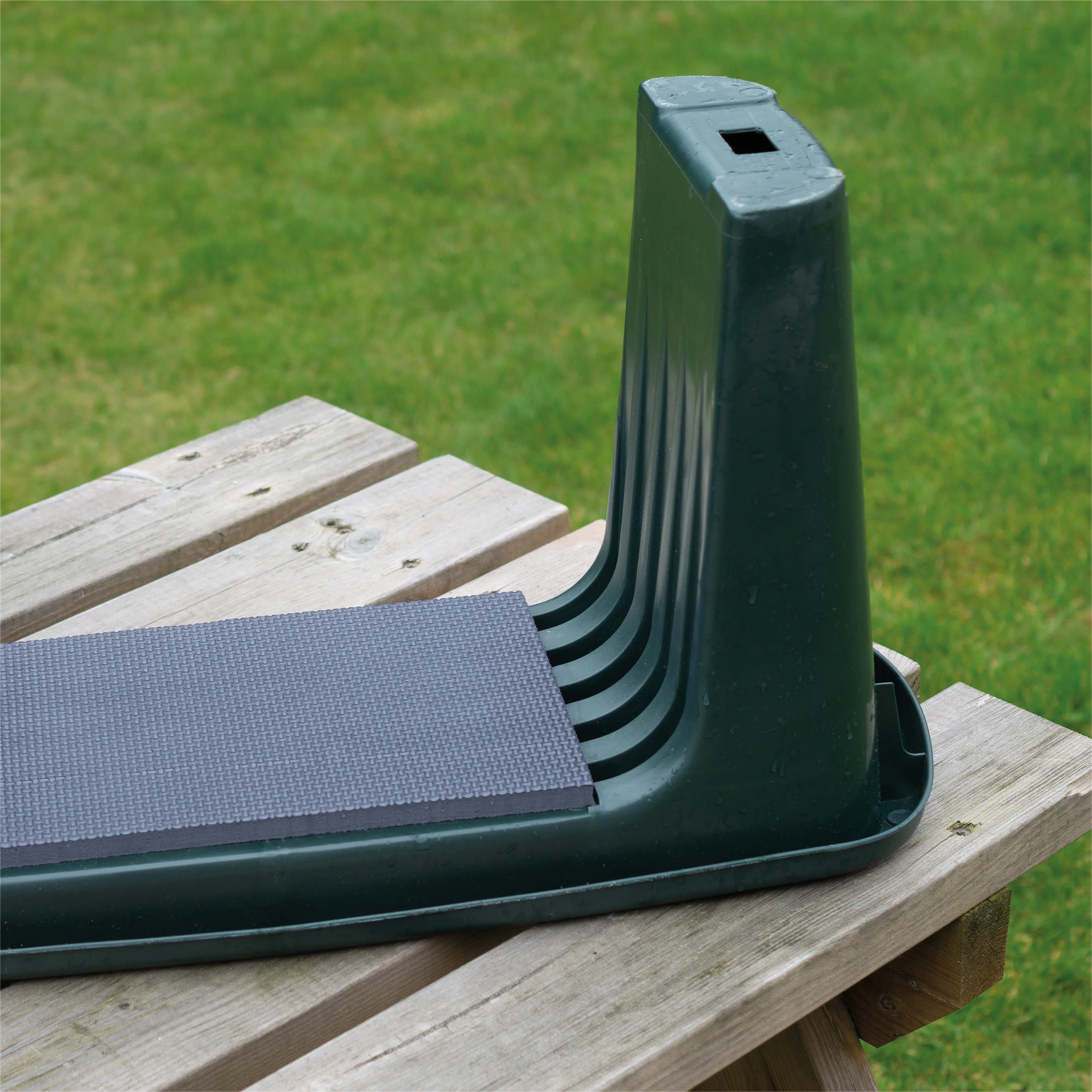 Padded Garden Kneeler - Image 5