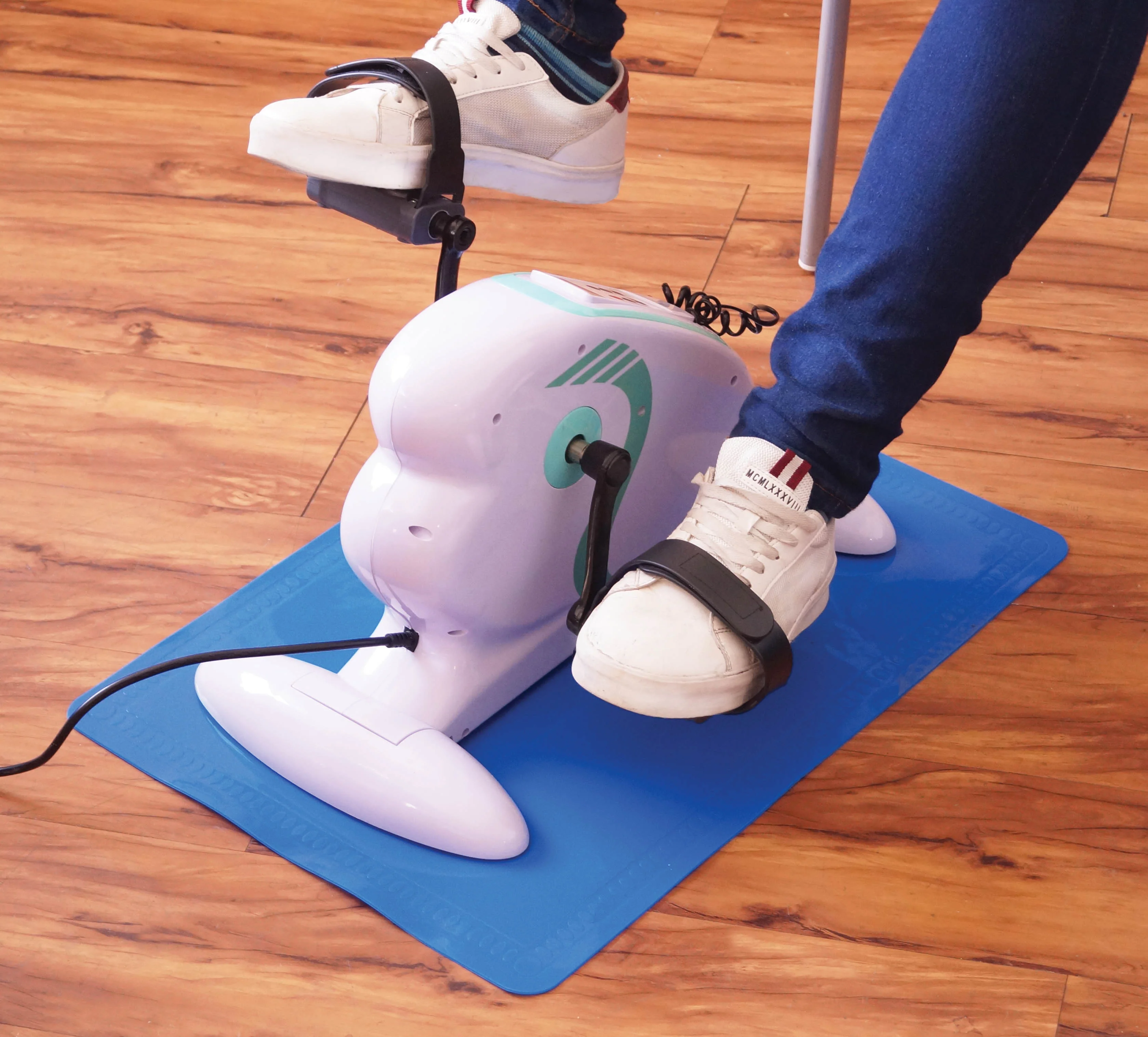 Large Non Slip Silicone Mat - Image 2