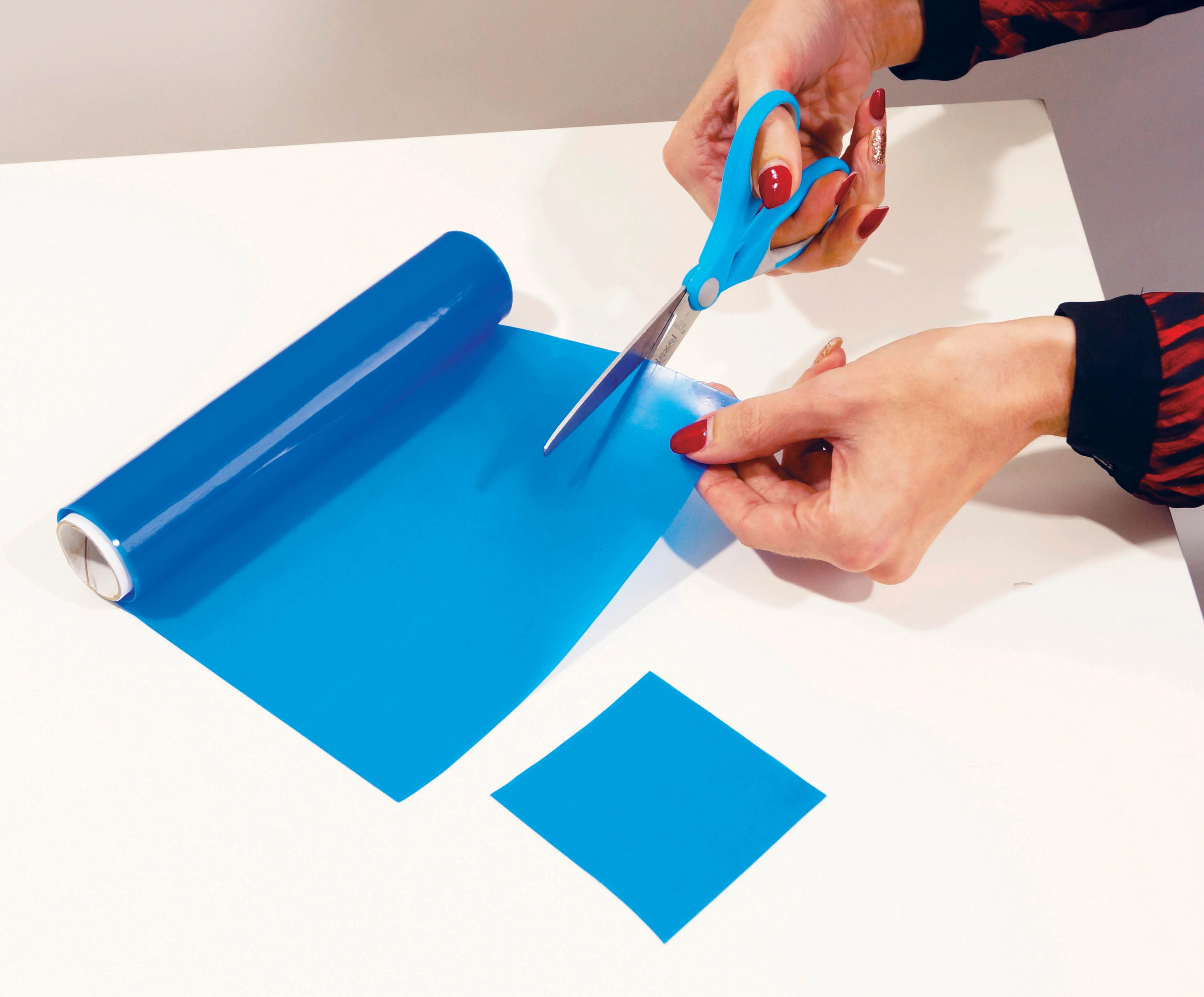 Non Slip Silicone Roll - Image 3