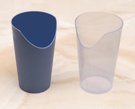 Nose Cut Out Beaker - Image 2