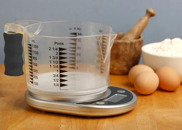 Kitchen Talking Scales with Measuring Jug - Image 3