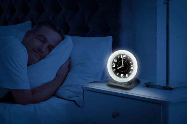 Wake 'N' Shake Vintage Alarm Clock - Image 6