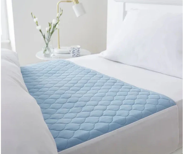 Washable bed pad - blue
